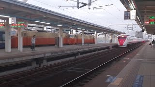 (快慢的交會!)2023.12.03 136次 普悠瑪 員林站通過 & 2203次 區間車 員林站進站