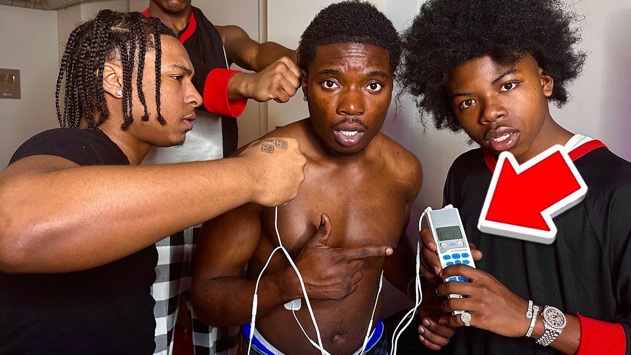 Рэперы-дриллы пробуют СИМУЛЯТОР РОДОВ..😂