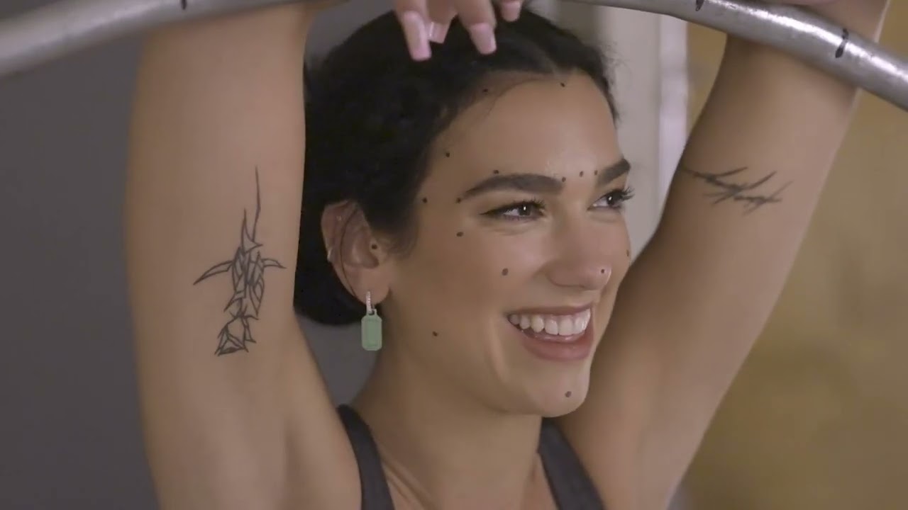 Sitting mit Dua Lipa für ihre Wachsfigur | Madame Tussauds Berlin