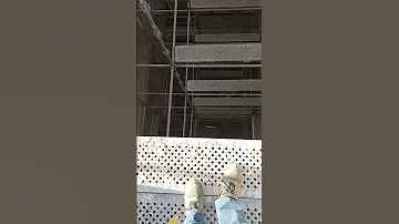 العمل الرائع تركيب سقالات 