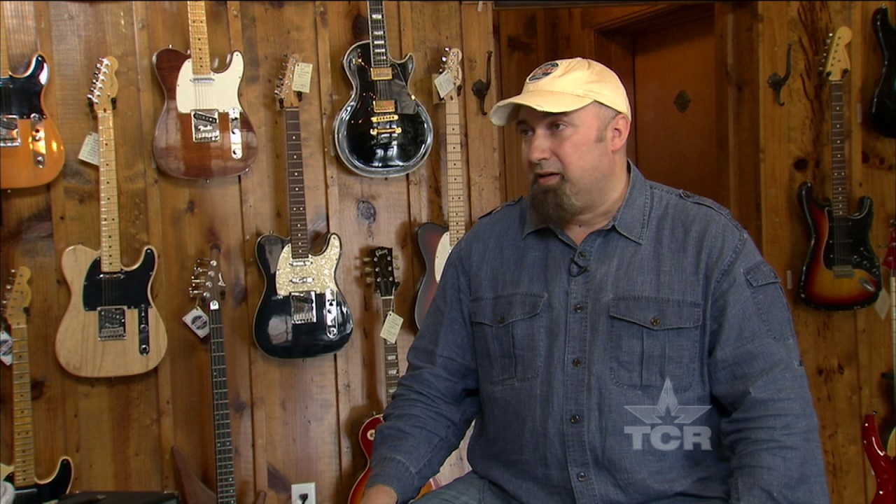 Guns n Guitars (Texas Country Reporter) YouTube