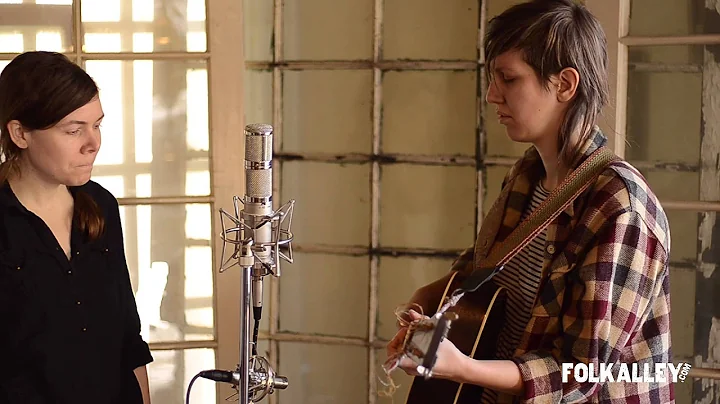 Folk Alley Sessions:  Anna & Elizabeth - "Poor Pil...