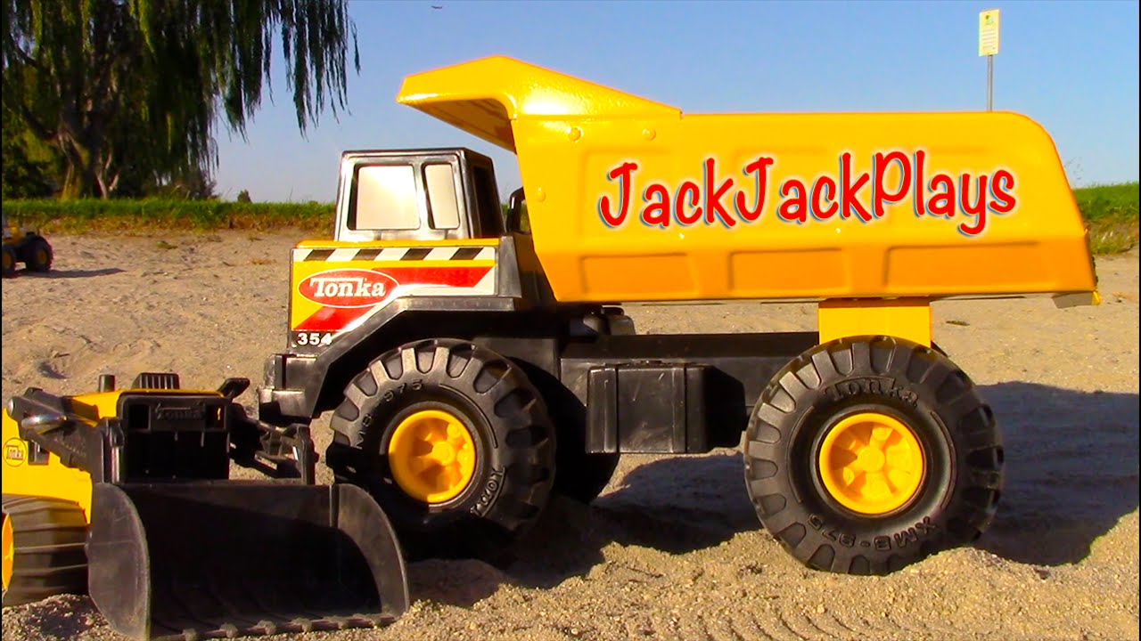 未使用箱付き☆MIGHTY Tonka トンカ　BACKHOE バックホー　車 Tonka Classic Steel Mighty Backhoe Construction Toy