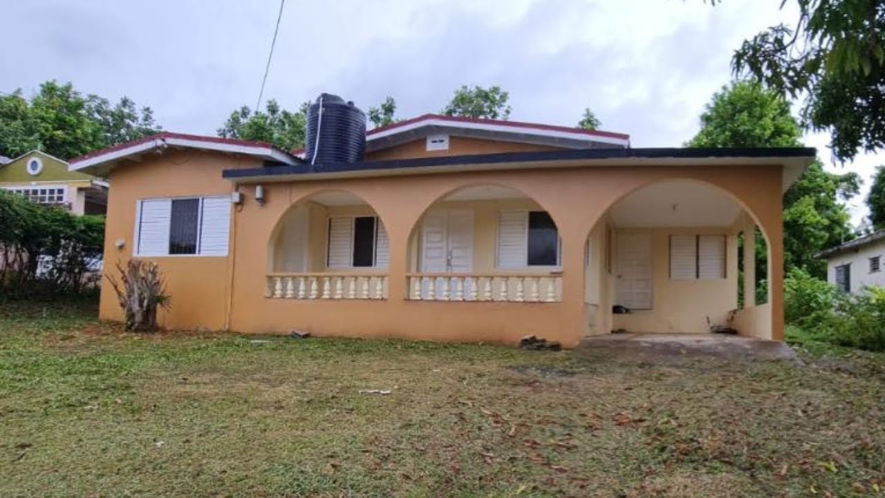 3 Bedroom 2 Bathroom House For Sale in Seville Heights, Housing Scheme