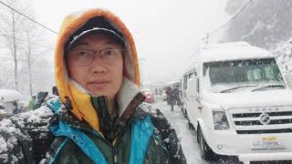 白雪飄飄的 喜馬拉雅山間路 ~ 2024 印度之旅 😊😉 Snowy Himalayan road ~ 2024 Indian Trip !