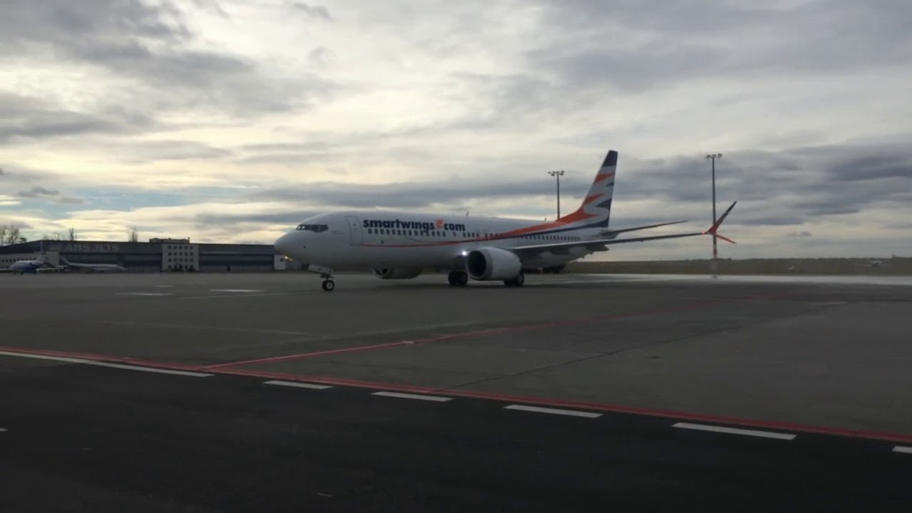 Boeing 737 Max 8 Smartwings Travel Service