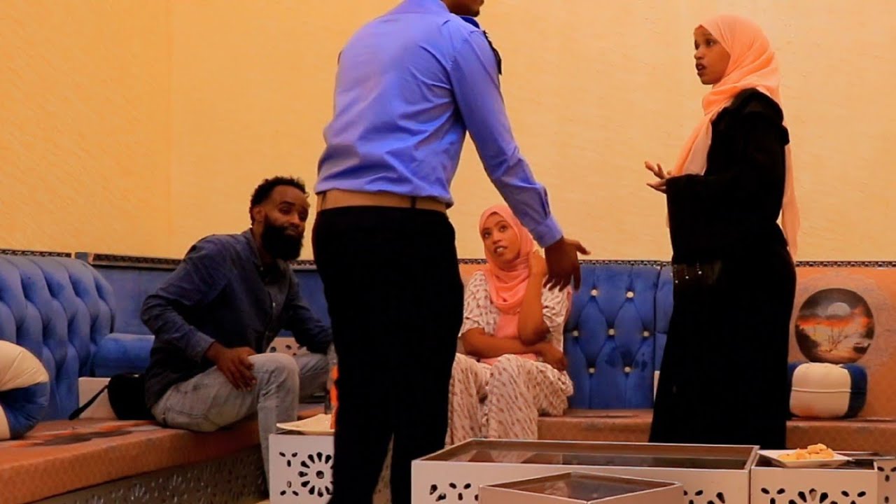 Yaassiin isaa duubartii biraa wajjiin jiru Qabamee prank Ajjaa'ibaa