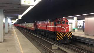 109/08/12(19:02)高雄708次莒光號開車本務R133