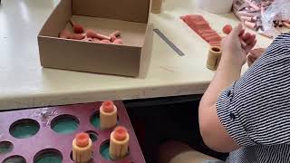 Seewill makeup brush directly from factory to tell you how they are produced. screenshot 5