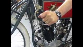 Excelsior 1919 Boardtrack racer ohc.wmv