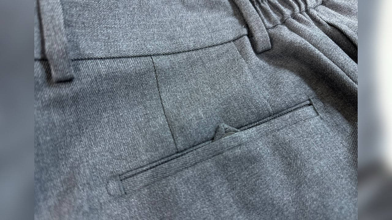 I sewed a hidden loop back pocket for the pants 
