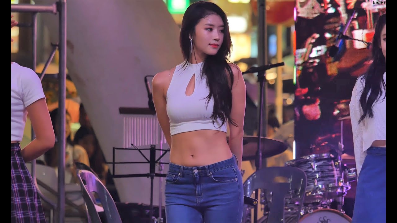 러블리즈 이미주 직캠 4K ‘Ah-Choo’ (Lovelyz LEE MIJOO FanCam) @ 대구 동성로 180915