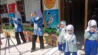 Senam Bersama Dengan Ibu Guru Paudtari Ikn