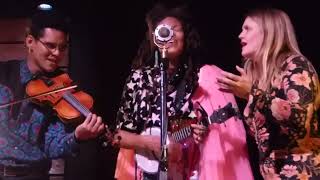 Valerie June (feat. Violet Bell) - Somebody To Love, Bring It On Home To Me (Sam Cooke cover)