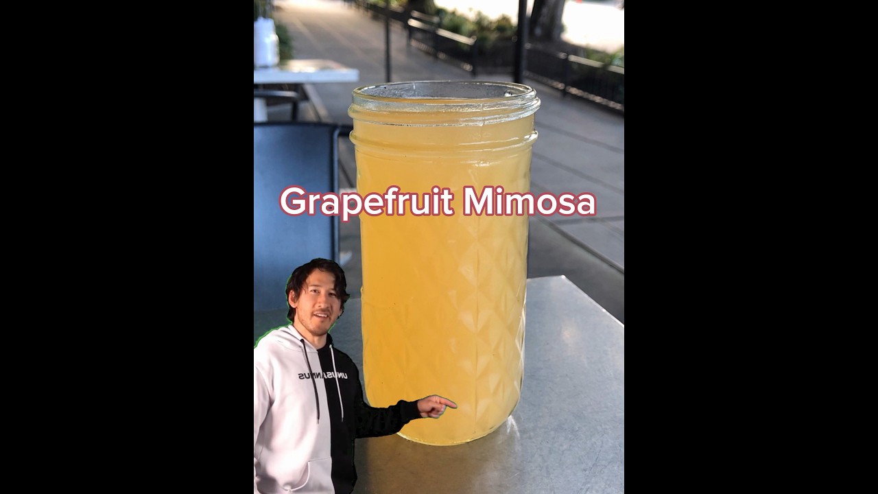 My Favorite Seattle Brunch Cocktail of 2023 • Grapefruit Mimosa • Skillet • Seattle Eats