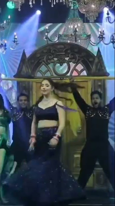 Disha Parmar Wedding Dance on Mera Man Dole Mera Tan Dole