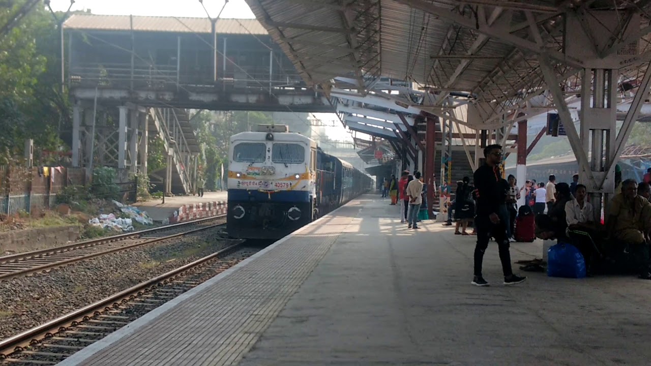 Mumbai Bhubaneswar Konark Express skipping sion station