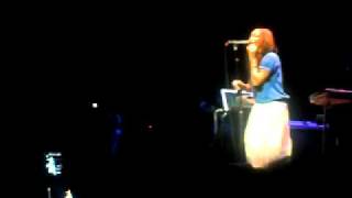 Erykah Badu - Back in the day (puff) live