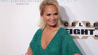Kristin Chenoweth SEXY PHOTOS: Pantyhose, Stockings, Tights,Heels, Mini Skirt,MiniDress