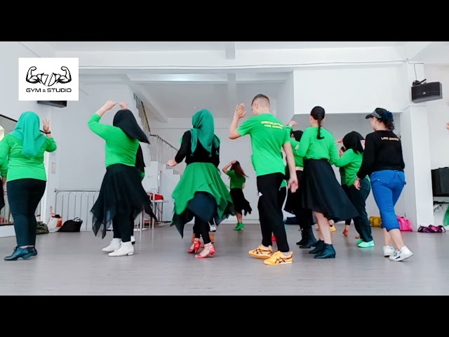 Setangkai Anggrek Bulan Line Dance / Choreo by Muhammad Yani / Demo by 7 Gym u0026 Studio class=