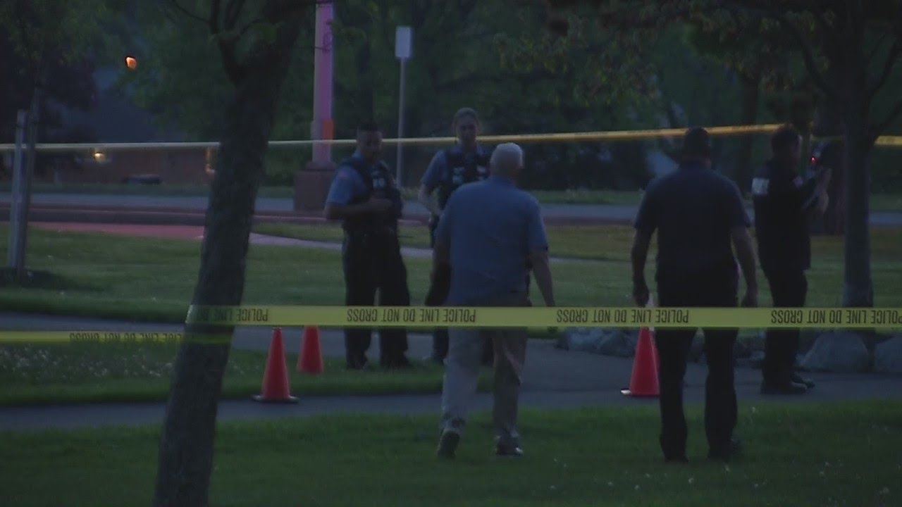 heavy-police-presence-at-cheektowaga-town-park-youtube