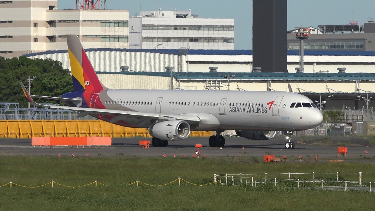 Asiana Airlines Airbus A321-200 HL8059 Takeoff from NRT 16R - YouTube