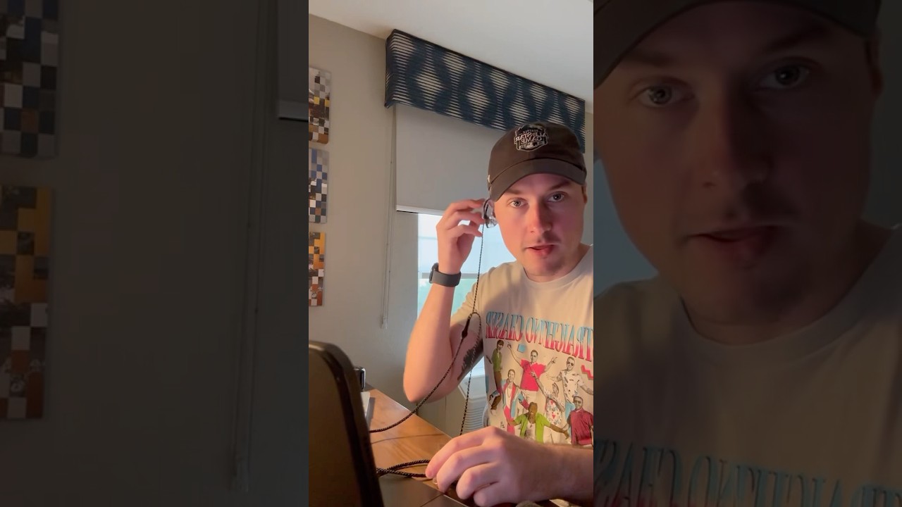 Guarda Luke Bob is keeping things legato✨ Here's some BTS for something in the works! #acappella #acappella su YouTube Guarda Luke Bob is keeping things legato✨ Here's some BTS for something in the works! #acappella #acappella su YouTube