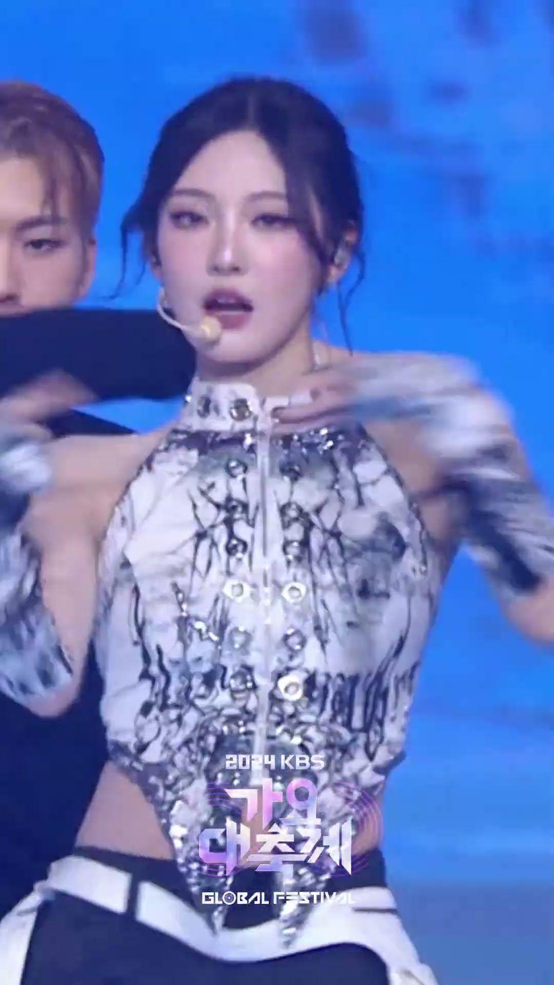 INTRO + Whiplash +Armageddon - aespa #aespa #에스파 #Shorts #2024KBSSongFestival | KBS WORLD TV