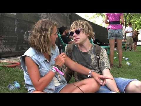 CAGE THE ELEPHANT interview at Lollapalooza 09 (c6tv)