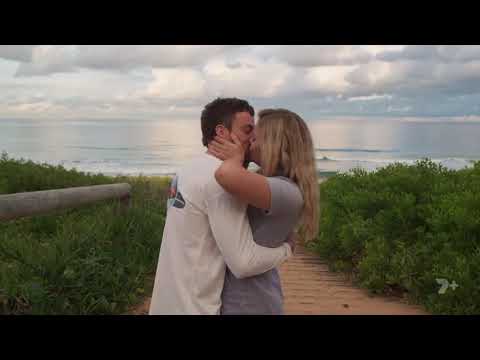 Dean & Ziggy kissing on the beach