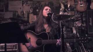 November Rain ~Unique cover of Guns and Roses'~ by Sandi Thom at the Baked Potato