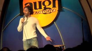 Chris D'Elia VS Heckler