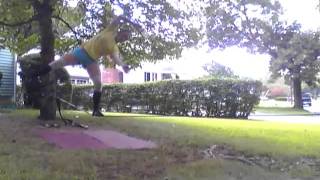 Slacklining Cross Legged Jump Mount