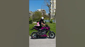 The Right Way To Get Your Girlfriend On A Motorcycle Fyp Motogirl Motocouple Trend 