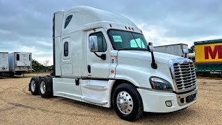 2016 Freightliner Cascadia 125 A/T