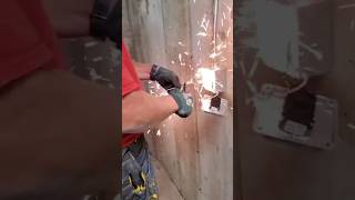 This is why you don't do DIY electricity ⚡😂