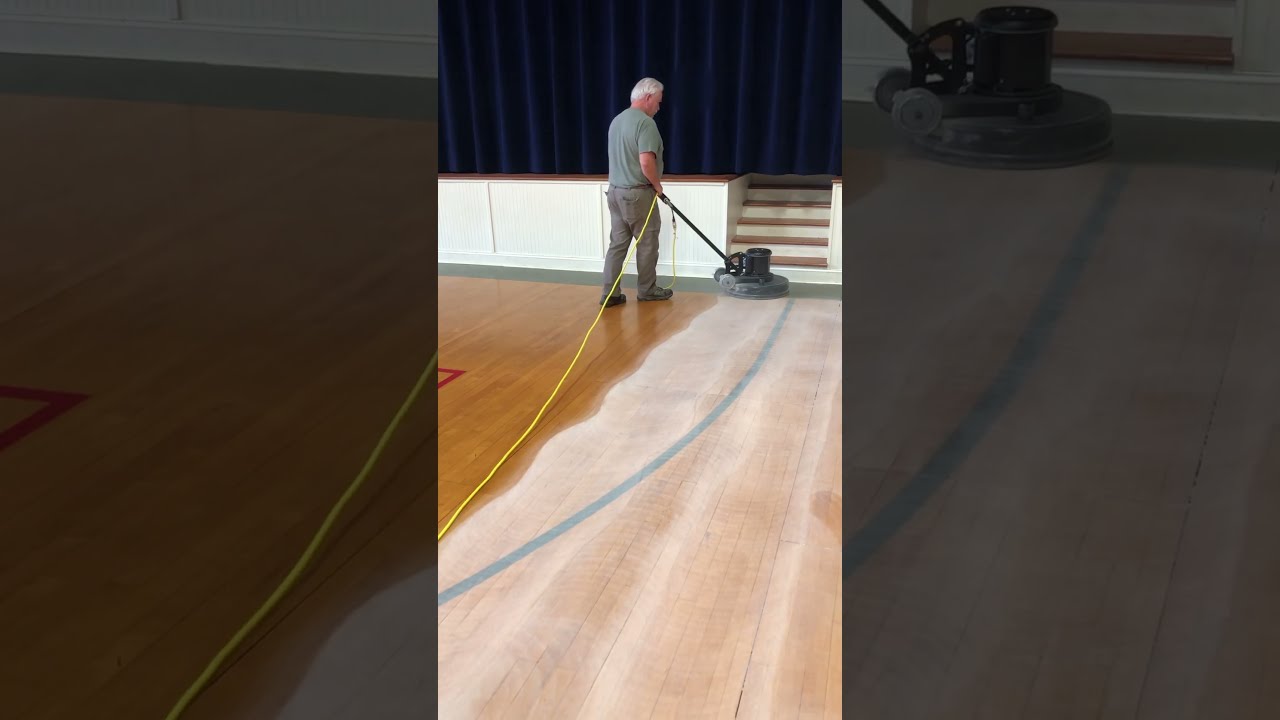 Sanding Paper (180 G) under classic 20&rdquo; rotary floor machine.