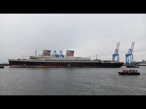 SS United States farewell from Philadelphia 2/19/2025