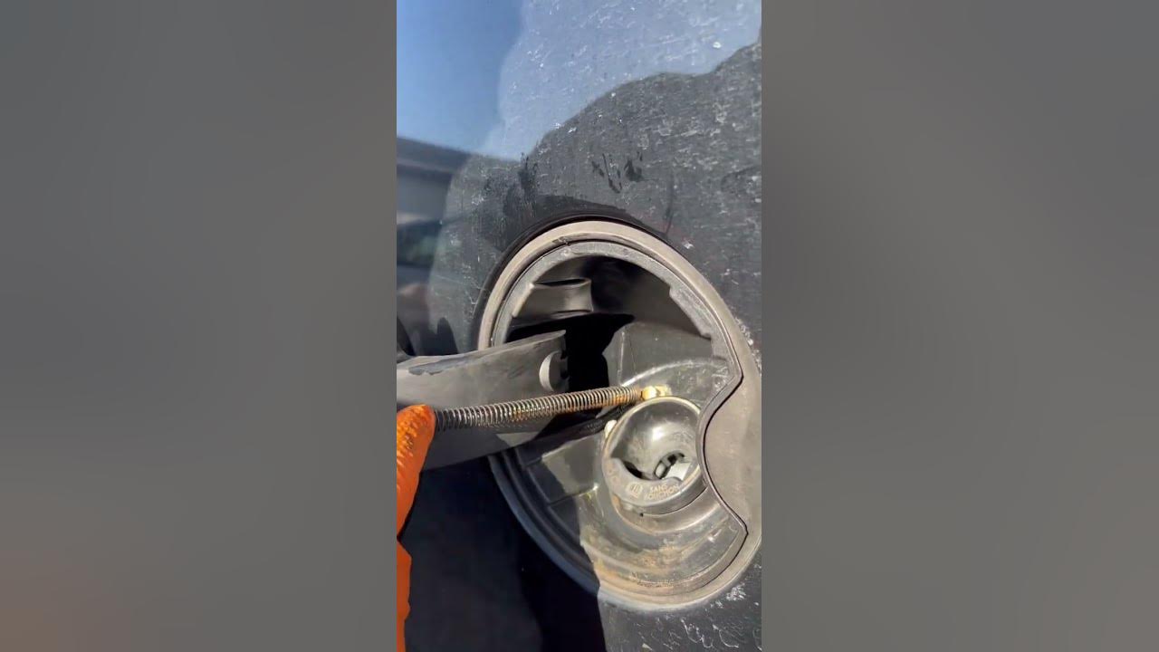 Ford F150 Gas Cap won’t stay closed? Permanent Fix! - YouTube