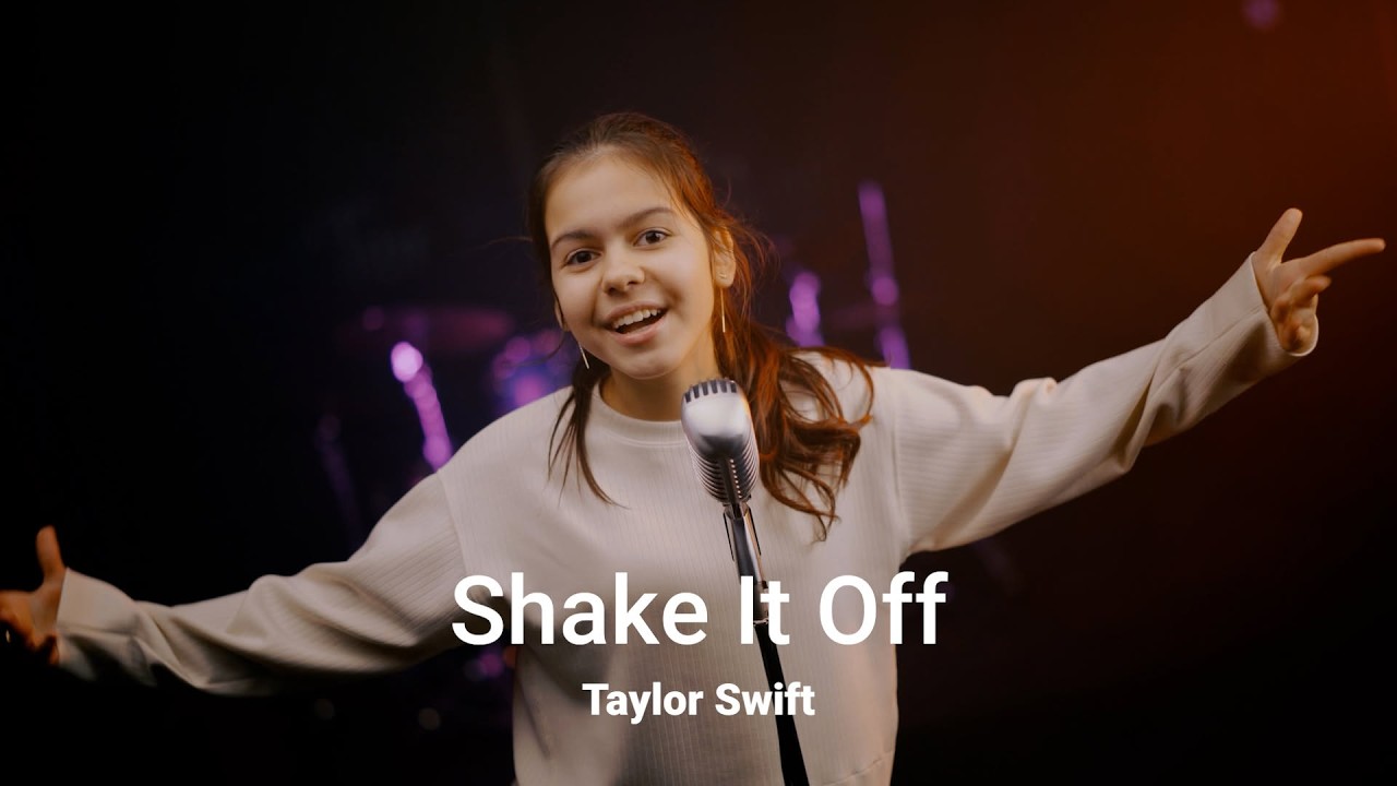 Shake It Off - Taylor Swift (by Amely Amy)