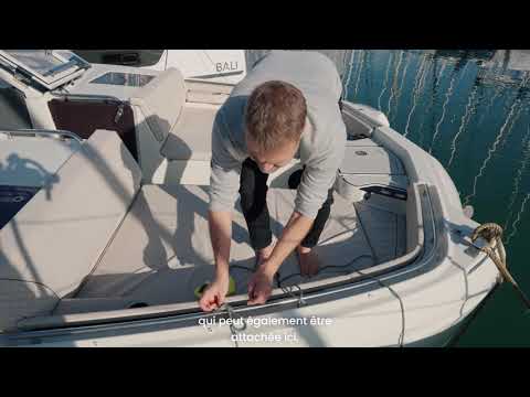 ⁣SMOOTH DOCKING ABOARD THE YOT 41