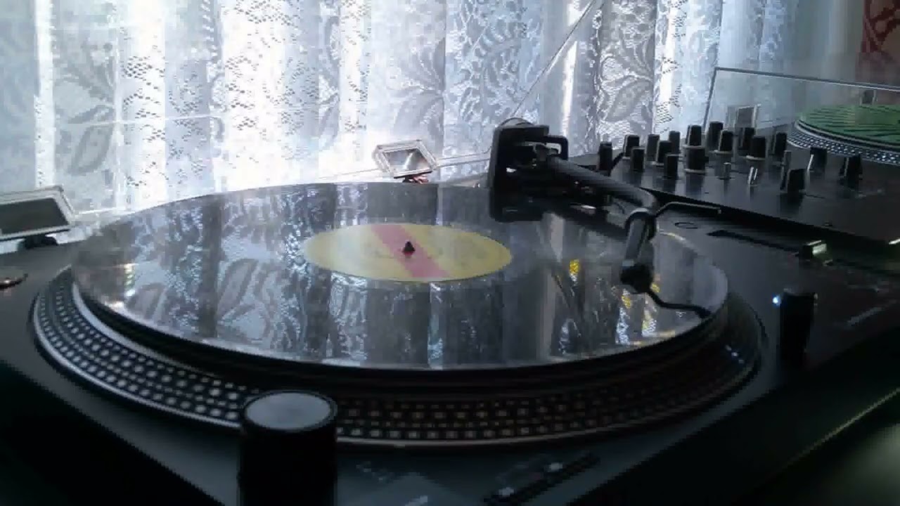The Paragons - Happy-Go-Lucky Girl (Charly) {By seamoondisco