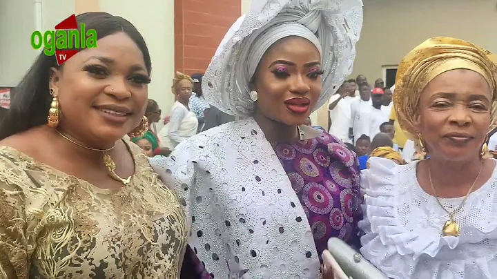 MOMENT KEMI AFOLABI AND IRETI OSAYEMI HUG EACHOTHER AT YOMI FABIYI SON'S NAMING CEREMONY IN IKORODU