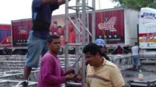 JUNIOR KLAN "UN MUNDO DIFERENTE"