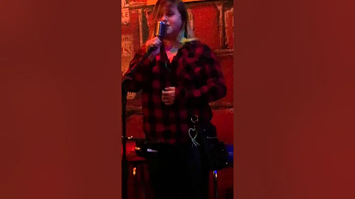Samantha Wyatt sings