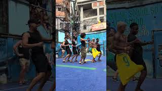 O Gringo Quebrou Tudo Com Nós