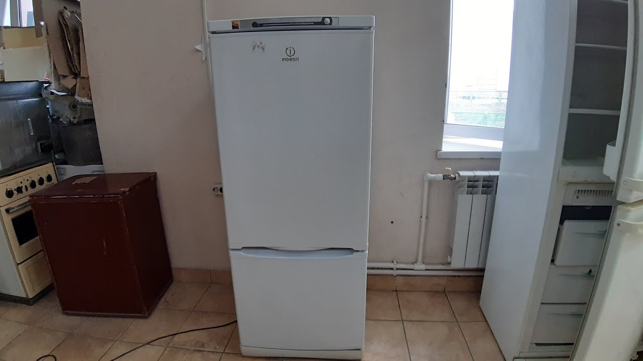 Холодильник Индезит St145.028.
