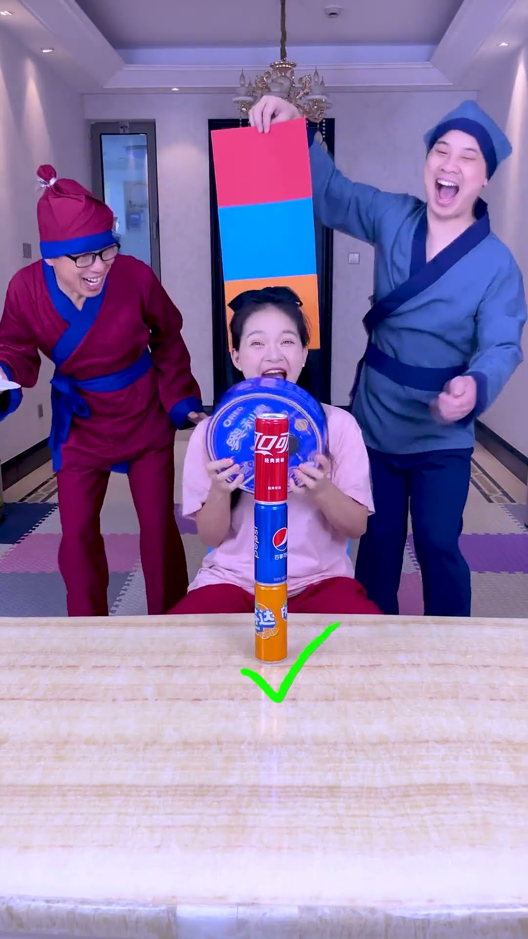 रंग का अनुमान लगाओ चुनौती丨Guess the color challenge, it's too addictive#Funnyfamily#Partygames
