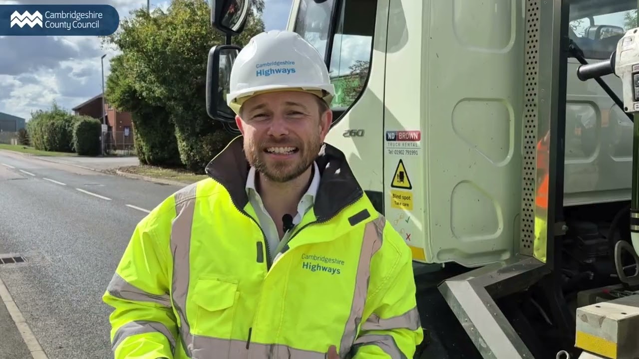 Preparing our roads as the colder months arrive with Cllr Alex Beckett and Cllr Robin Wyatt