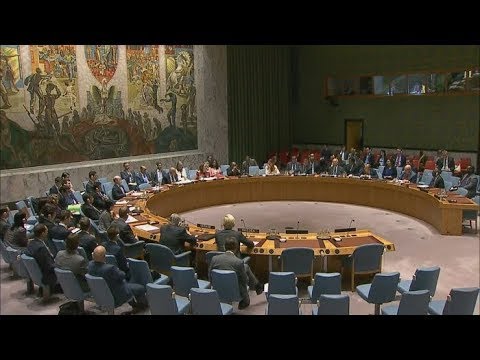 안보리 긴급회의, 북한 원유 공급 중단 조치 거론되나 / 연합뉴스TV (YonhapnewsTV) 북한 주민들